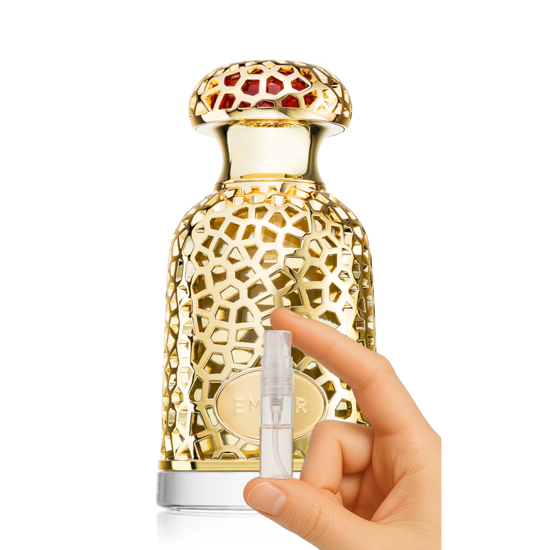 Lattafa Emeer (2ml) – perfume unisex con notas cálidas y especiadas. Perfume original en atomizador de 2 ml. Lattafa Emeer (2ml) – perfume unisex con notas cálidas y especiadas. Perfume original en atomizador de 2 ml.